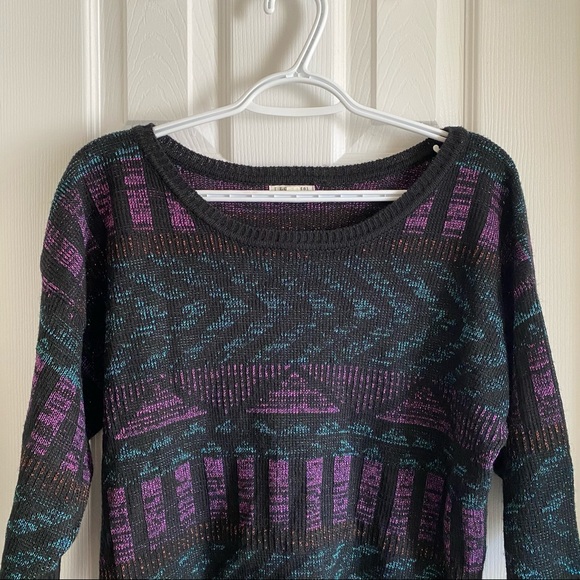 NEW Forever 21 Sweater - Picture 2 of 7